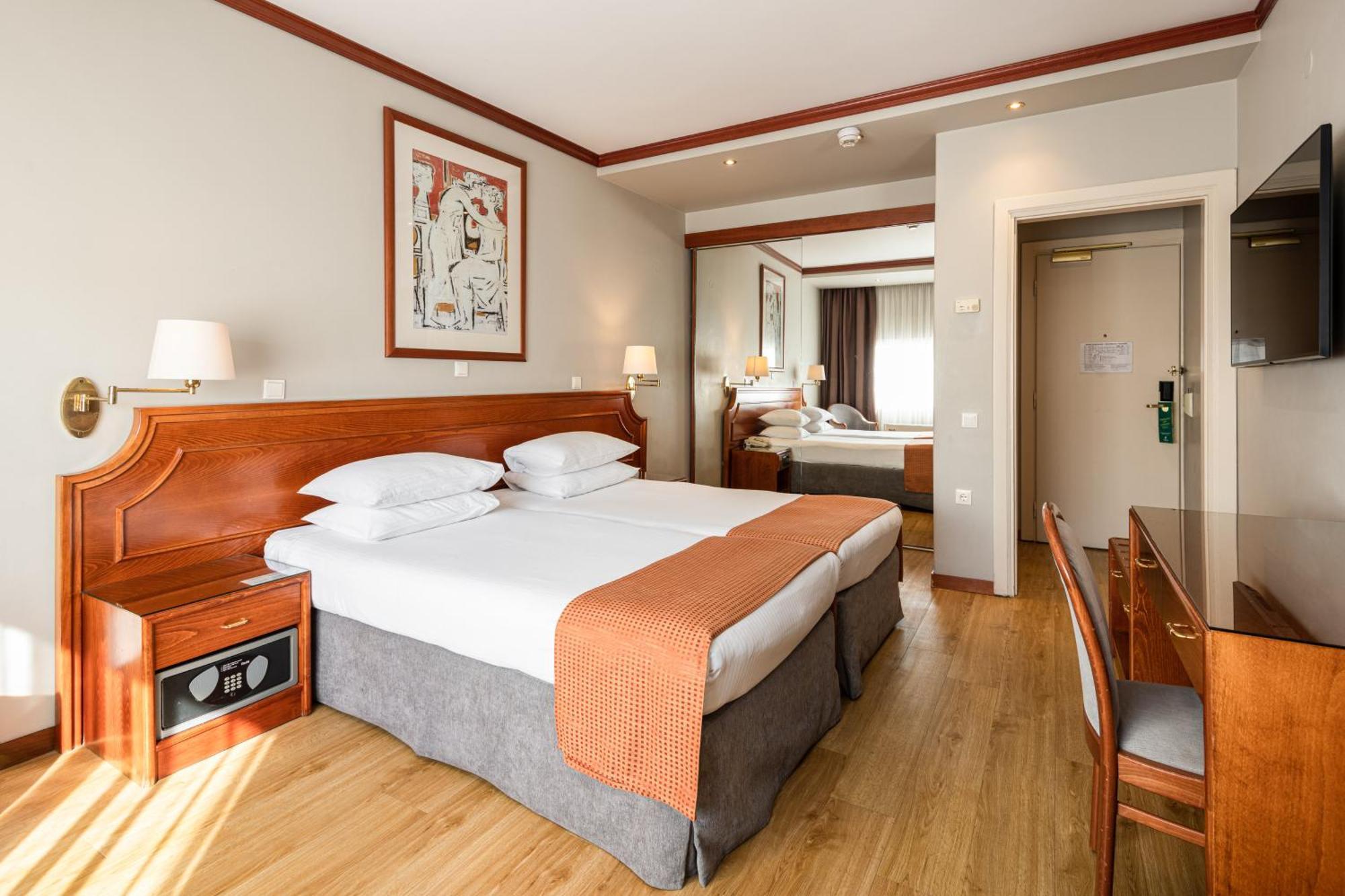 Holiday Inn Thessaloniki By Ihg Zewnętrze zdjęcie A room at the hotel