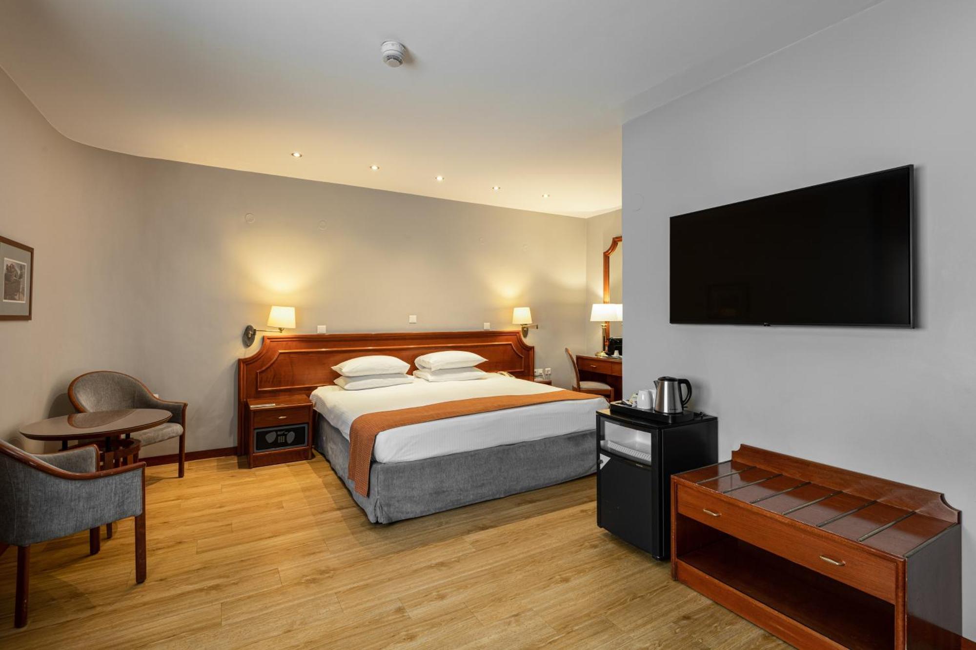 Holiday Inn Thessaloniki By Ihg Zewnętrze zdjęcie A room at the hotel